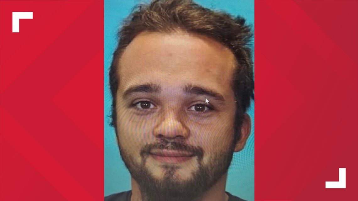Authorities searching for 'armed and dangerous' East Texas man who led law enforcement on chase, rammed police cars - Vimarsana News