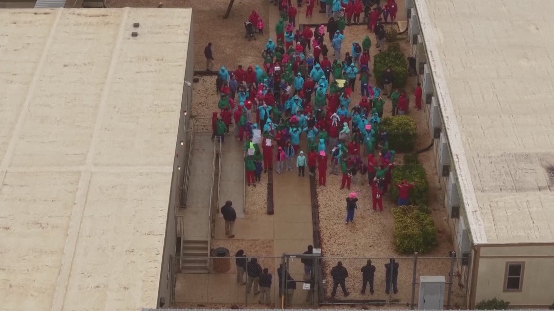 Texas leaders call for ICE facility to shut down due to measles outbreak