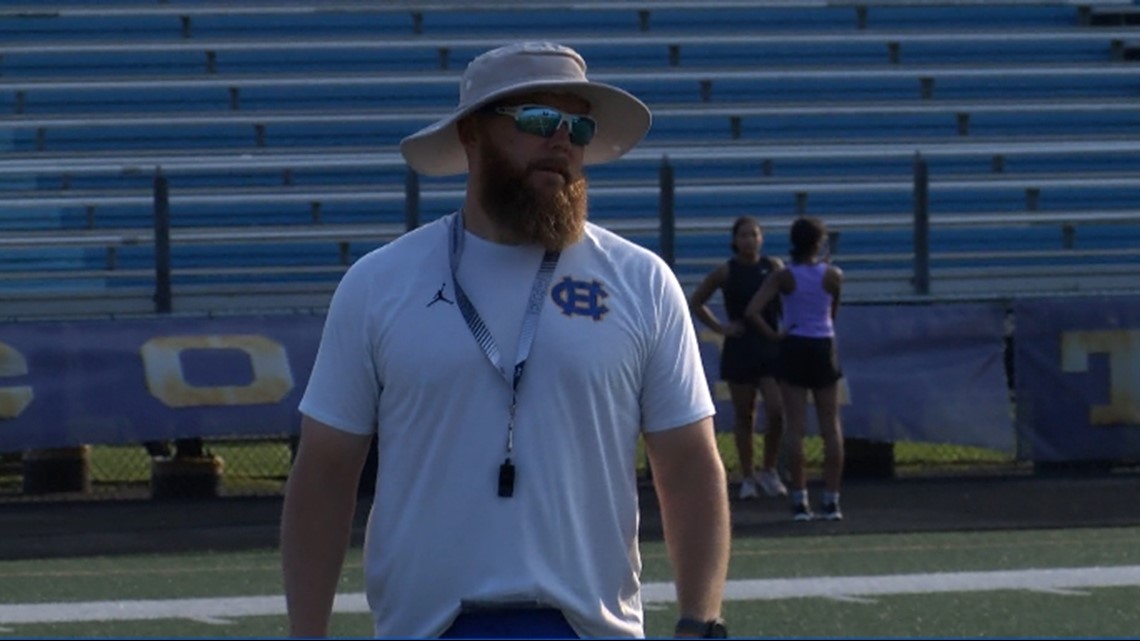 Jeff Riordan CBS19 COACH OF THE WEEK: Chapel Hill Bulldogs' Jeff Riordan | cbs19.tv