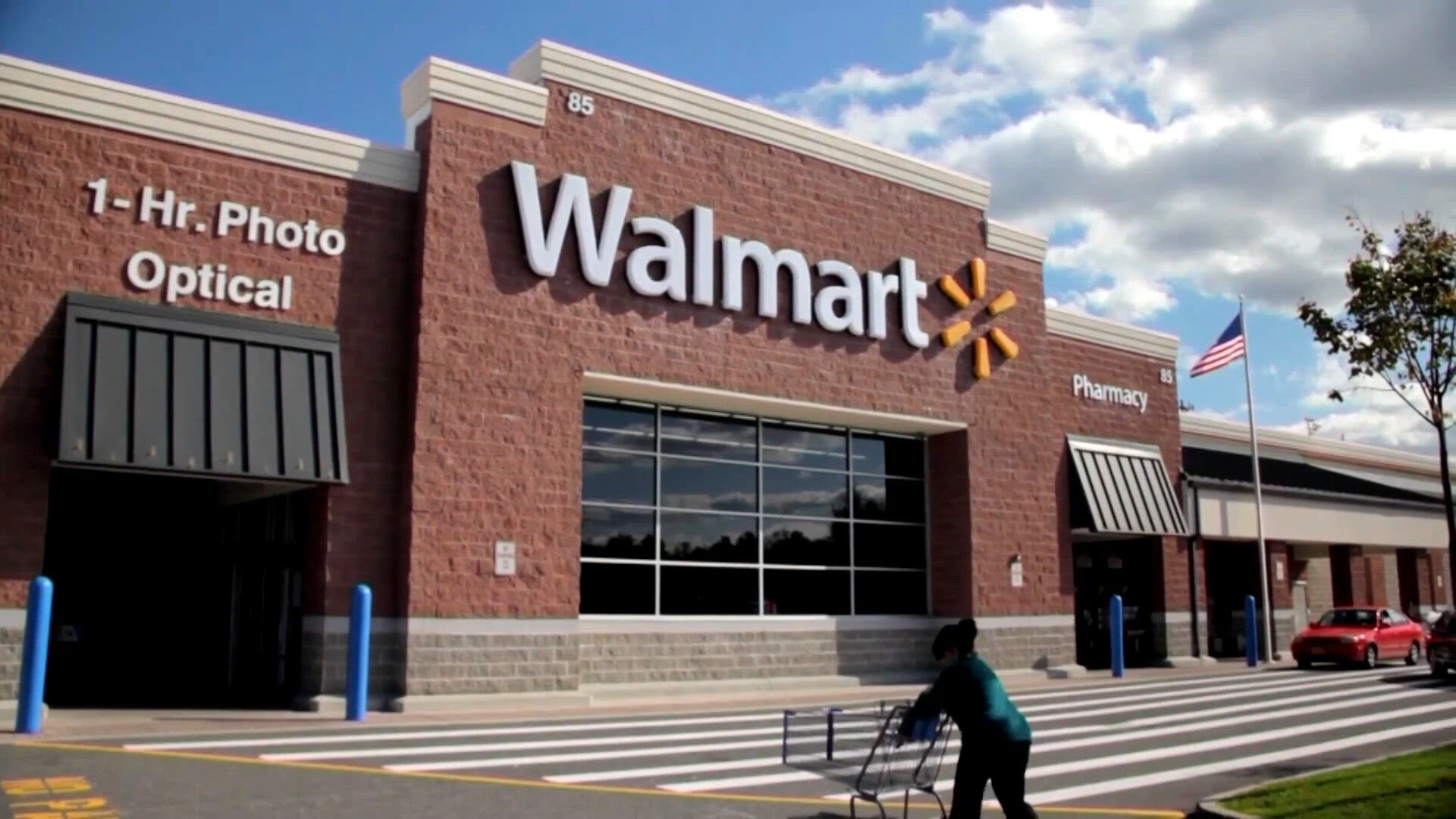 Walmart, Sam’s Club roll out tap-to-pay at stores nationwide