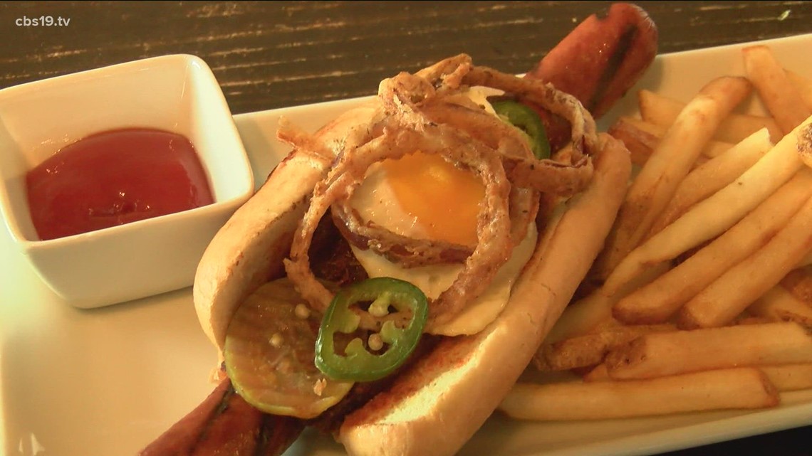 CBS19 try's the Mahome's Hotdog from Montez Creekside Kitchen