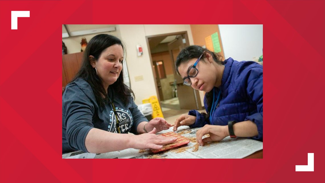 Tyler students are baking dog biscuits to thank local nonprofit - Vimarsana News