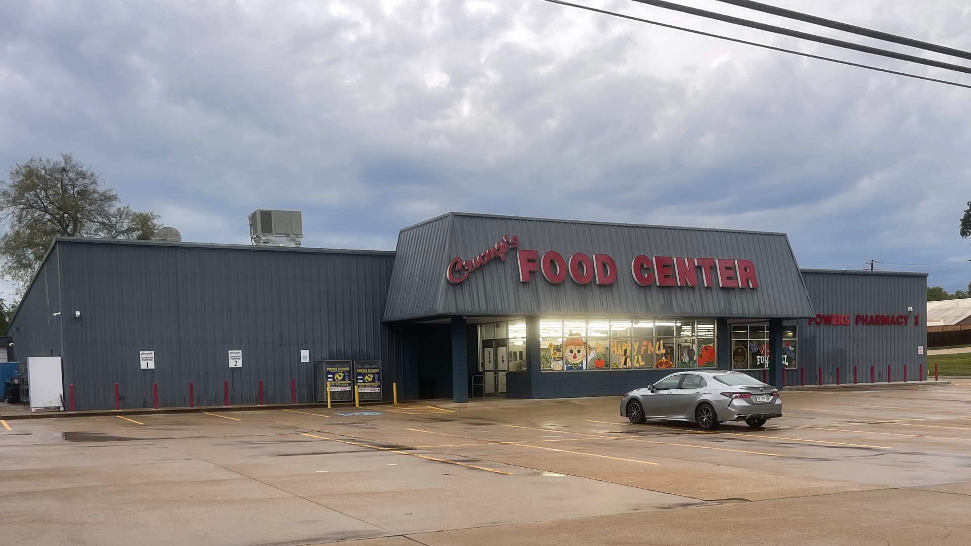 Police Looking Into Fatal Shooting At Grocery Store In Linden 