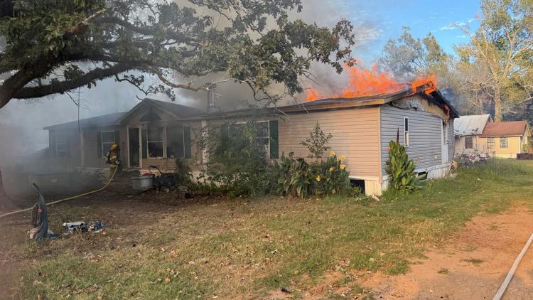 Fire destroys home in Nacogdoches County | cbs19.tv