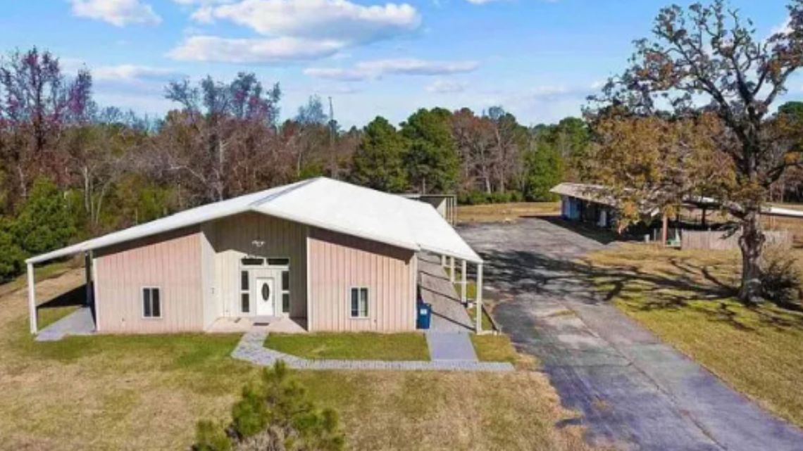 Sheriff shuts down alleged sex-oriented business in Rusk County