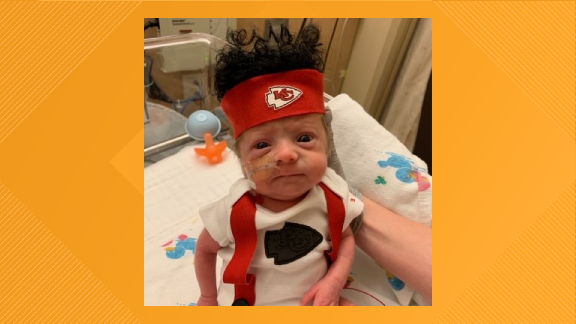 MINI MAHOMIES: Kansas City hospital dresses NICU babies in Chiefs