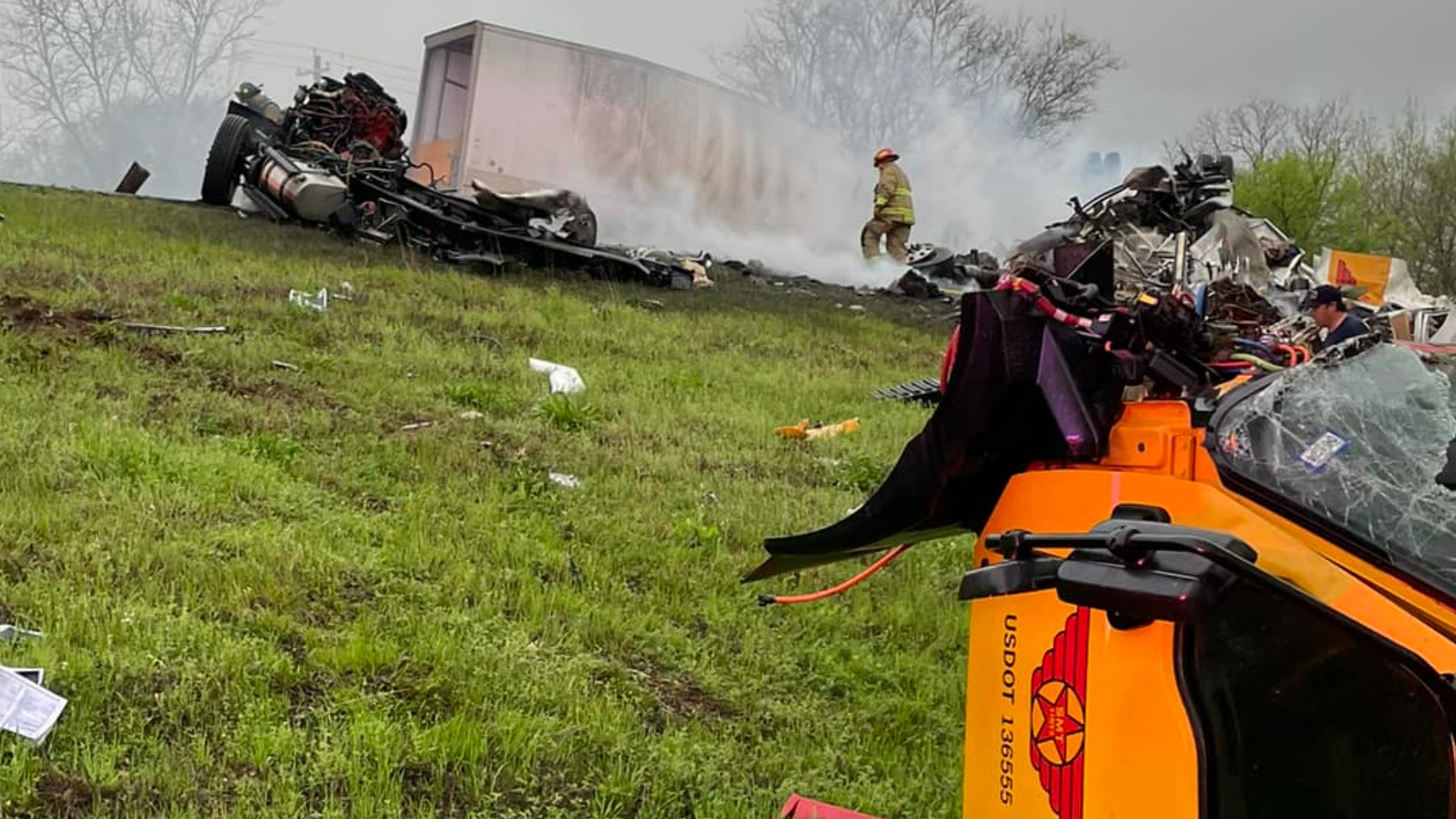 1 Dead After Head On Crash Involving 18 Wheelers On Sh 64 In Rusk County Cbs19tv 