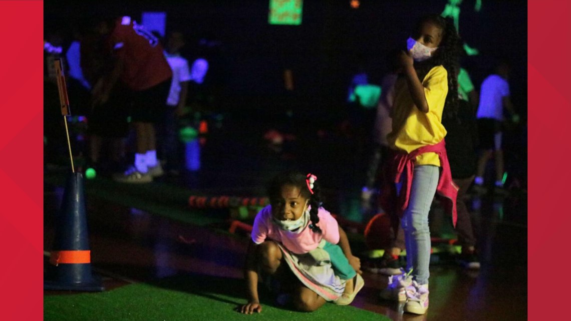 Andy Woods Elementary School takes PE to a new, neon level cbs19.tv