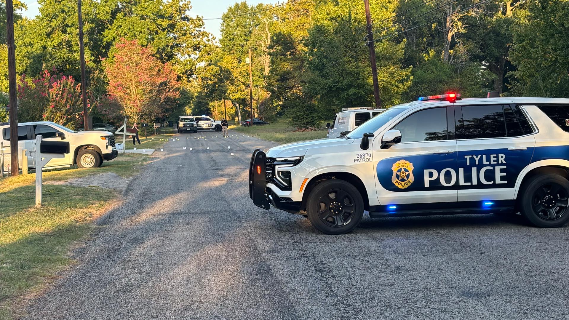 4 dead after shooting sparks police pursuit, crash in Tyler | cbs19.tv
