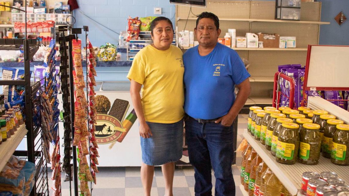 Hispanic family takes over former Johnson's Grocery store - Vimarsana News