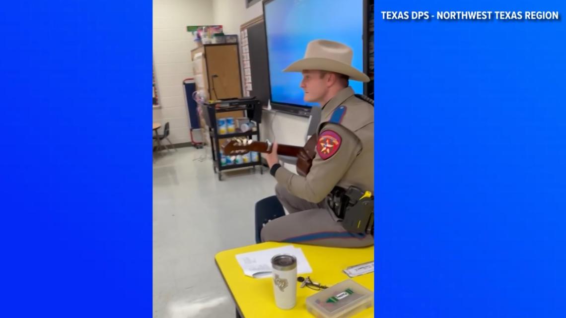 Texas DPS trooper brings holiday cheer singing 'Feliz Navidad' to students