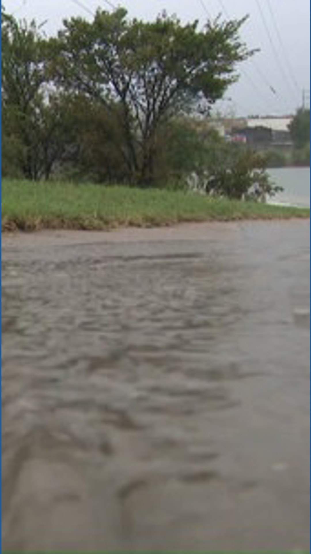 Three Rivers Tx Weather Map Hill Country rivers rise as flooding threat grows from heavy rain ...