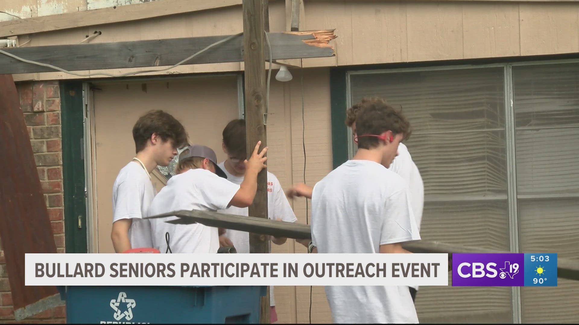 Bullard HS seniors help out senior citizens with yard work | cbs19.tv