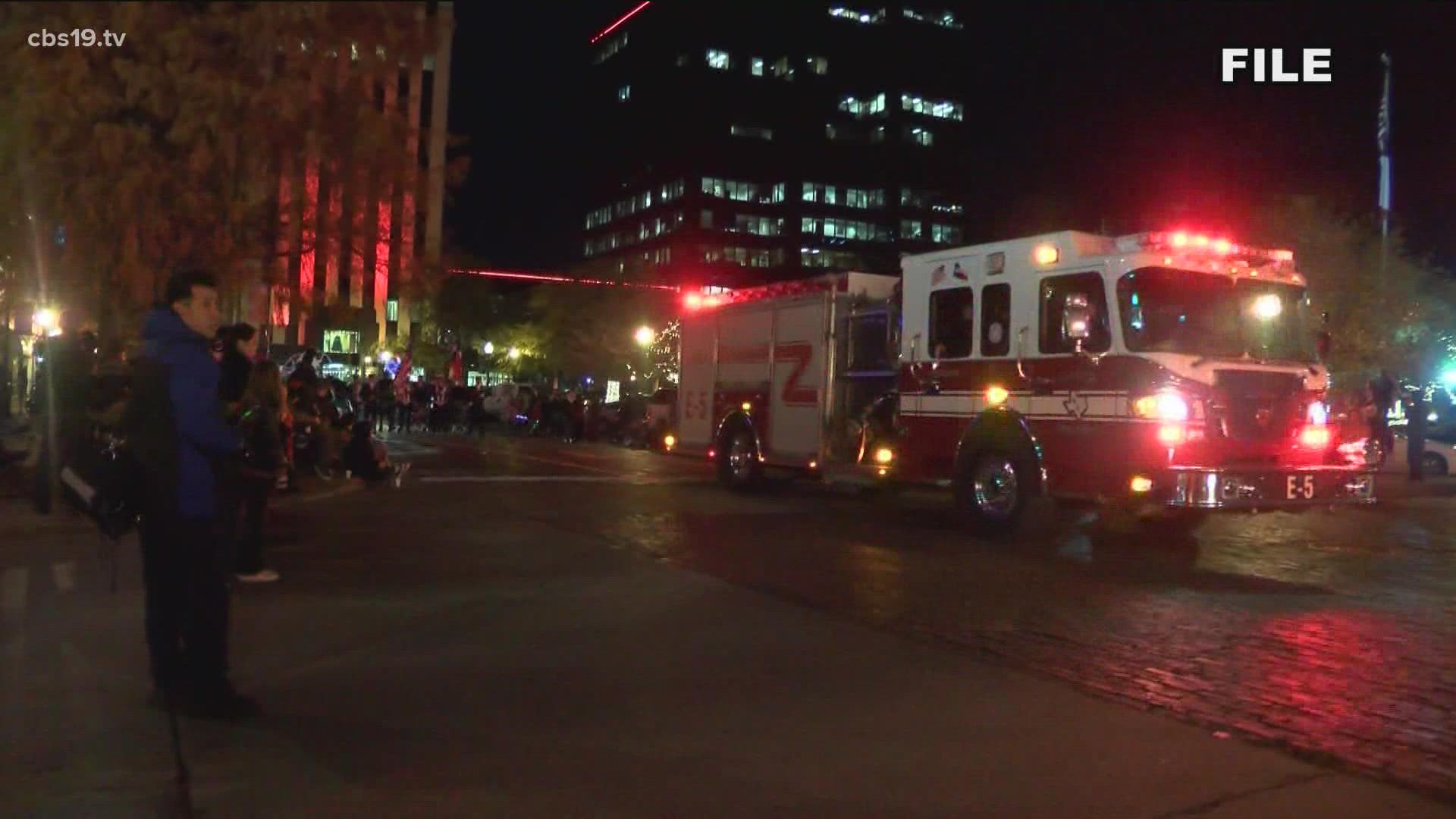 Longview Wa Christmas Parade 2022 Officials Review Security Measures Ahead Of Christmas Parades | Cbs19.Tv