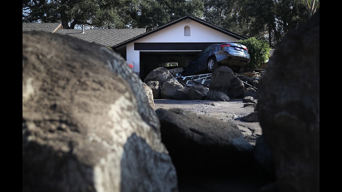 Residents pick through the rubble of lost homes and scattered belongings in  Hurricane Idalia's wake - WTOP News
