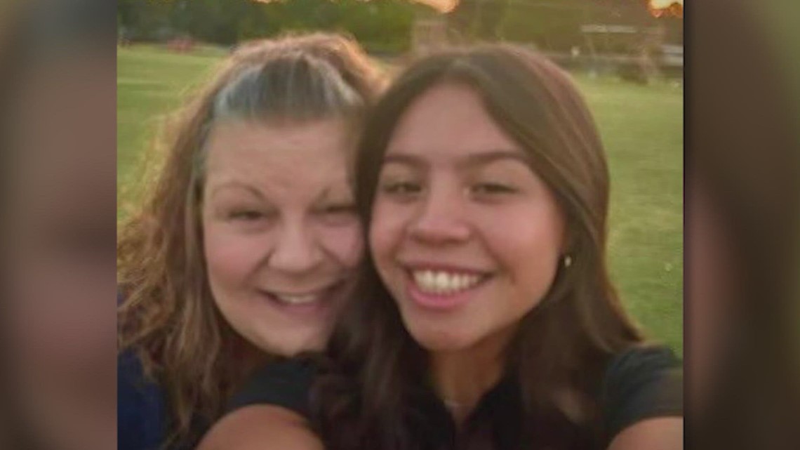 Texas pastor's wife, teen daughter killed in crash, officials say