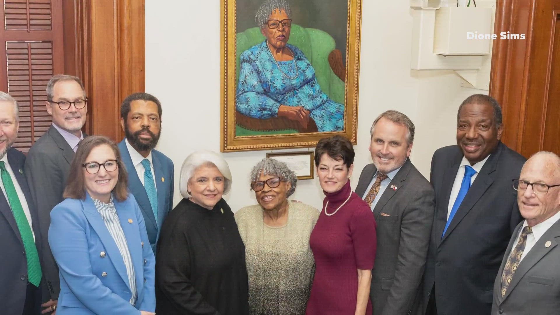Family, friends, and Texas Lawmakers joined Ms. Opal Lee, the Grandmother of Juneteenth, for the installation of her portrait in Austin in the Senate Chambers.