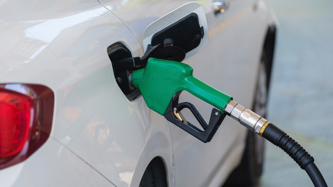 AAA Texas: Gas prices slightly increase following holiday travel - Vimarsana News