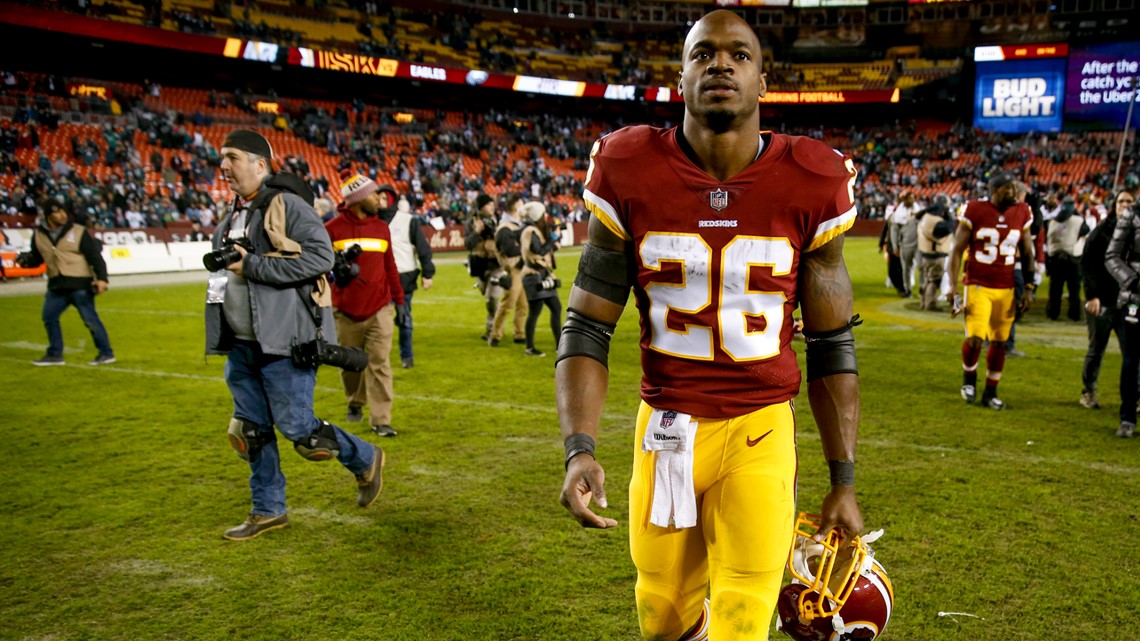 Adrian Peterson donates $100,000 to Houston senior citizens and students